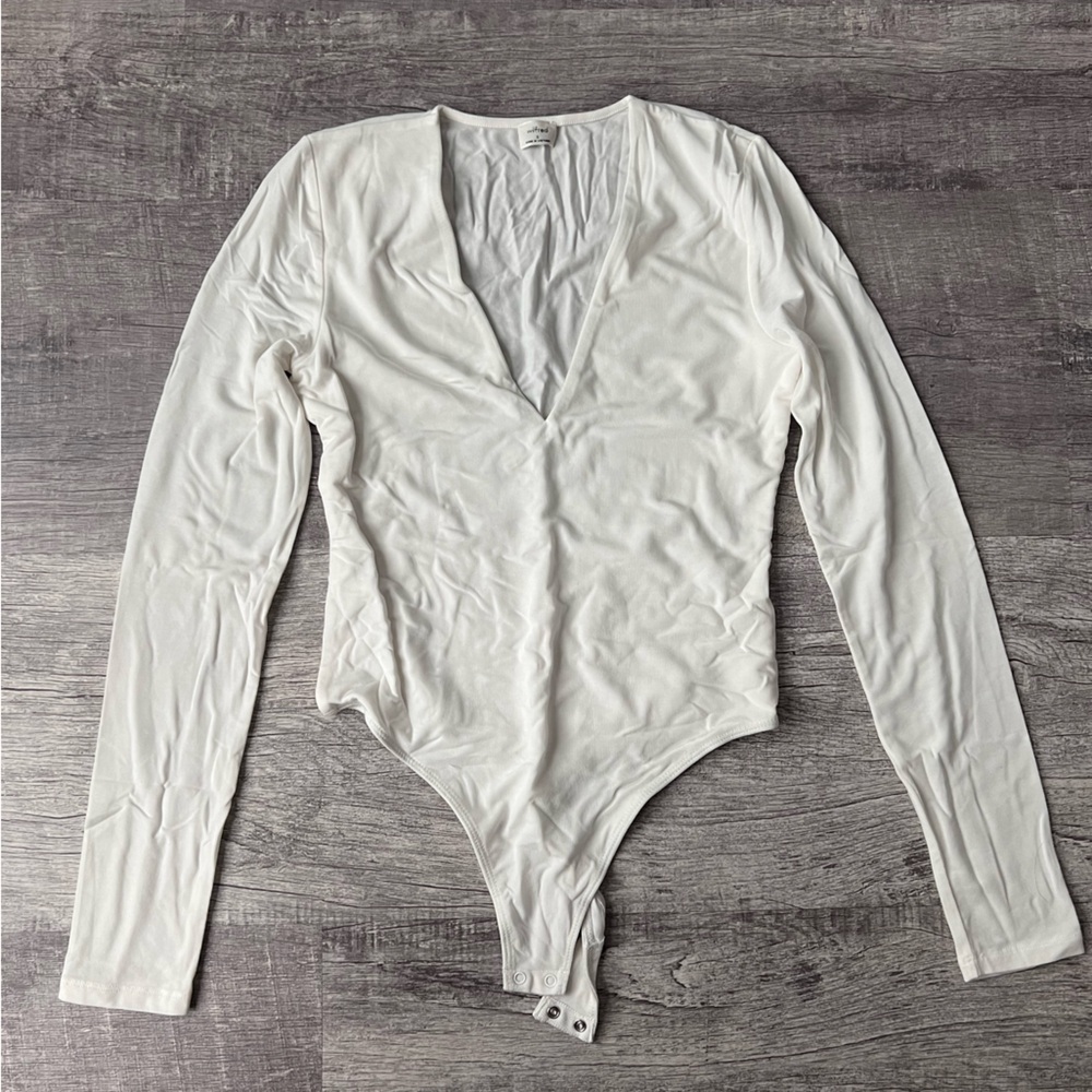 Aritzia Wilfred bodysuit